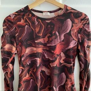 Aritzia Little Moon Burgundy Top Size Small